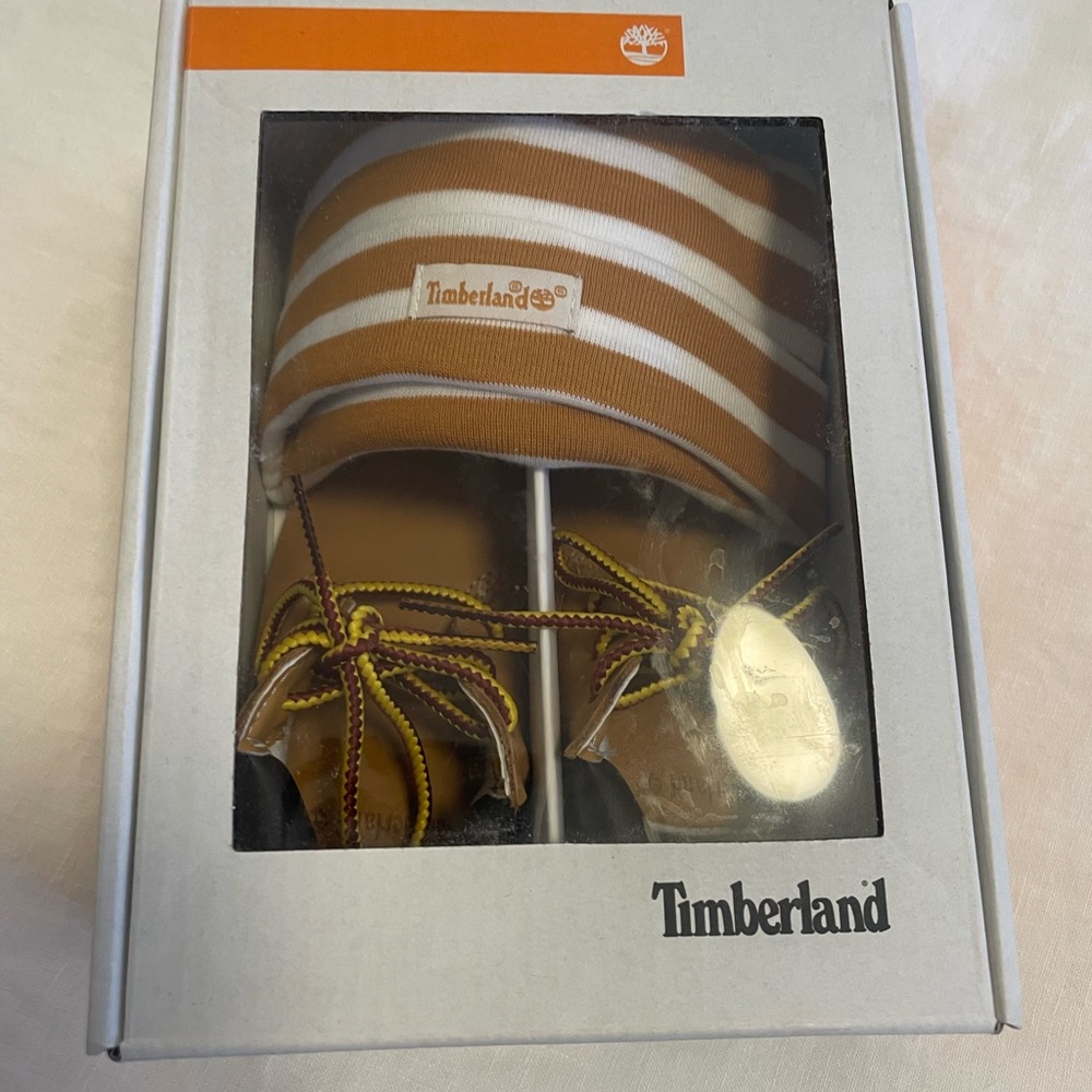 Timberland Infant Crib Bootie with Hat Set NWT